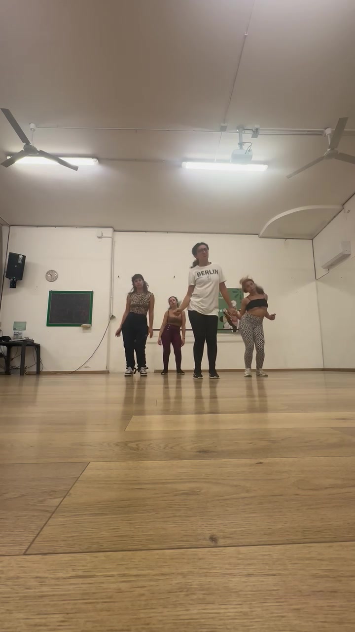@laviniaconiglio