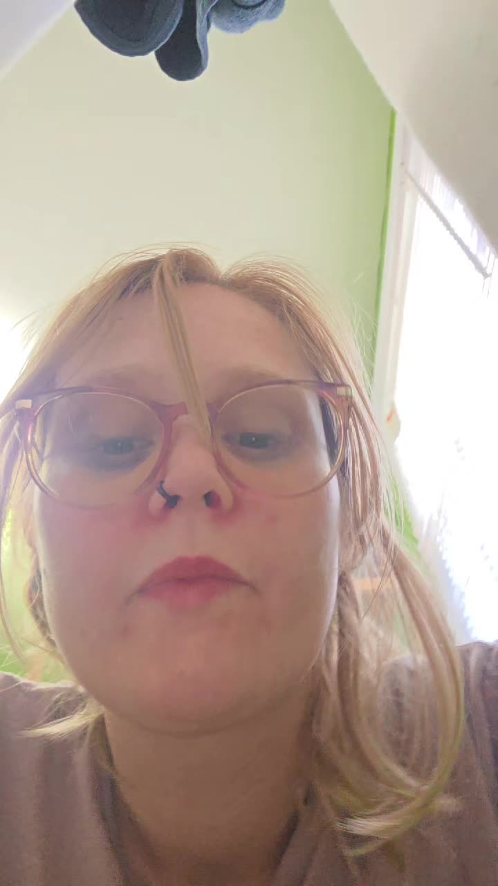 @EmieWonders