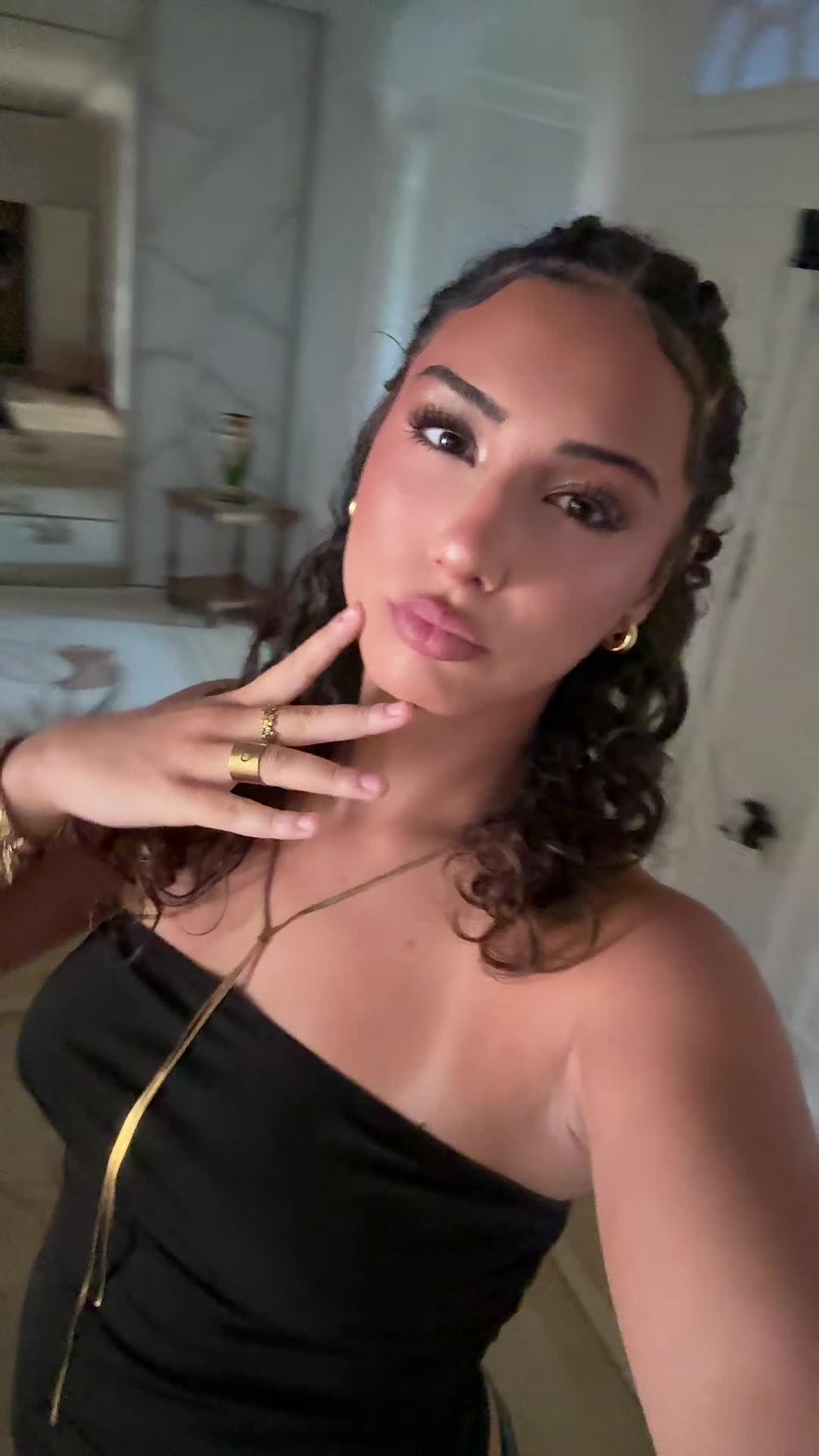 @𝑭𝒂𝒓𝒊𝒅𝒂 🪽