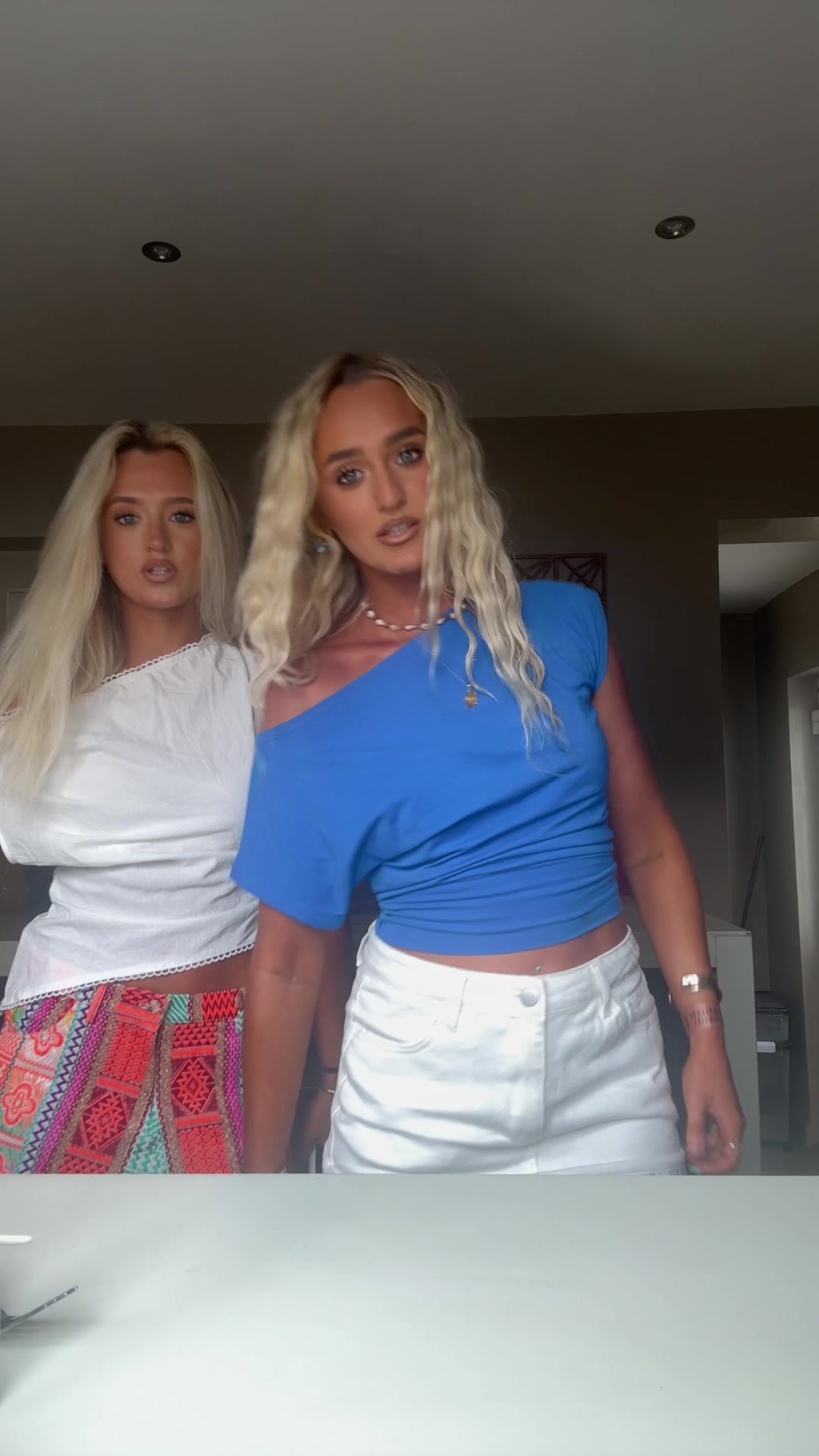 @Caitlín Kelly
