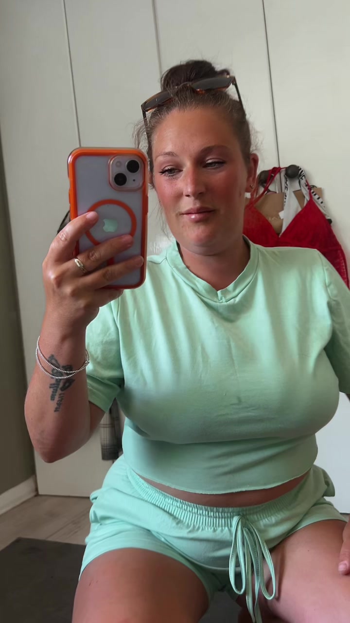 @NiikkiiAndLiiam