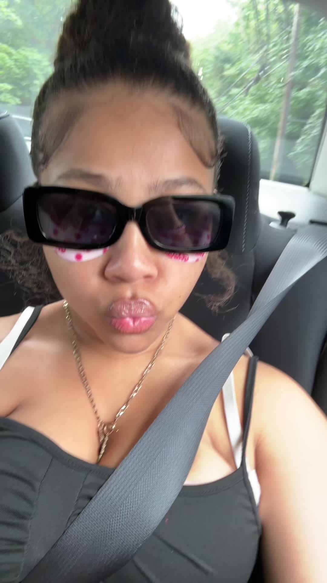 @pinkmia🎀🎧