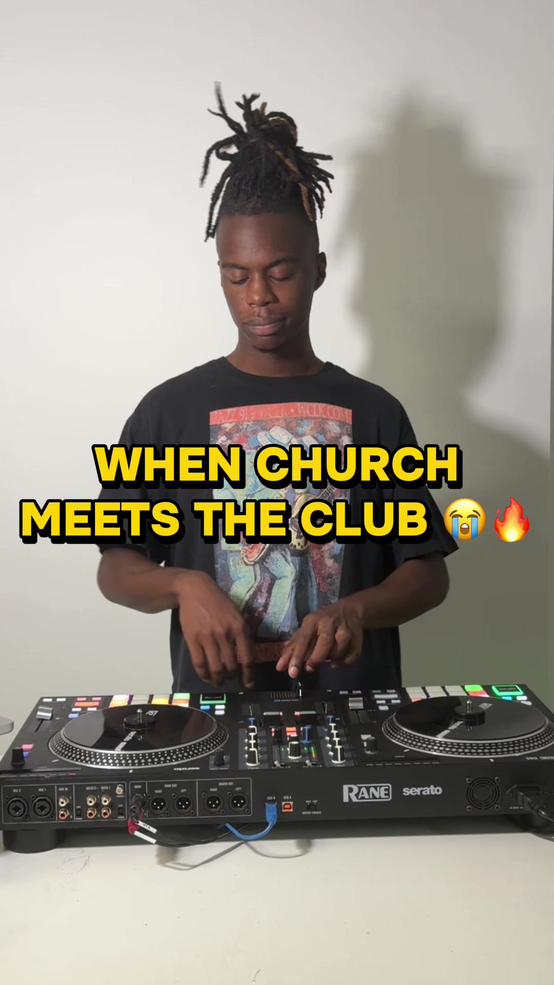 @DJ C3NTURii