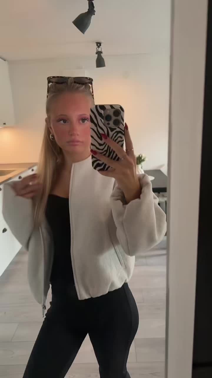 @V I L J A🐆🛍️🎀