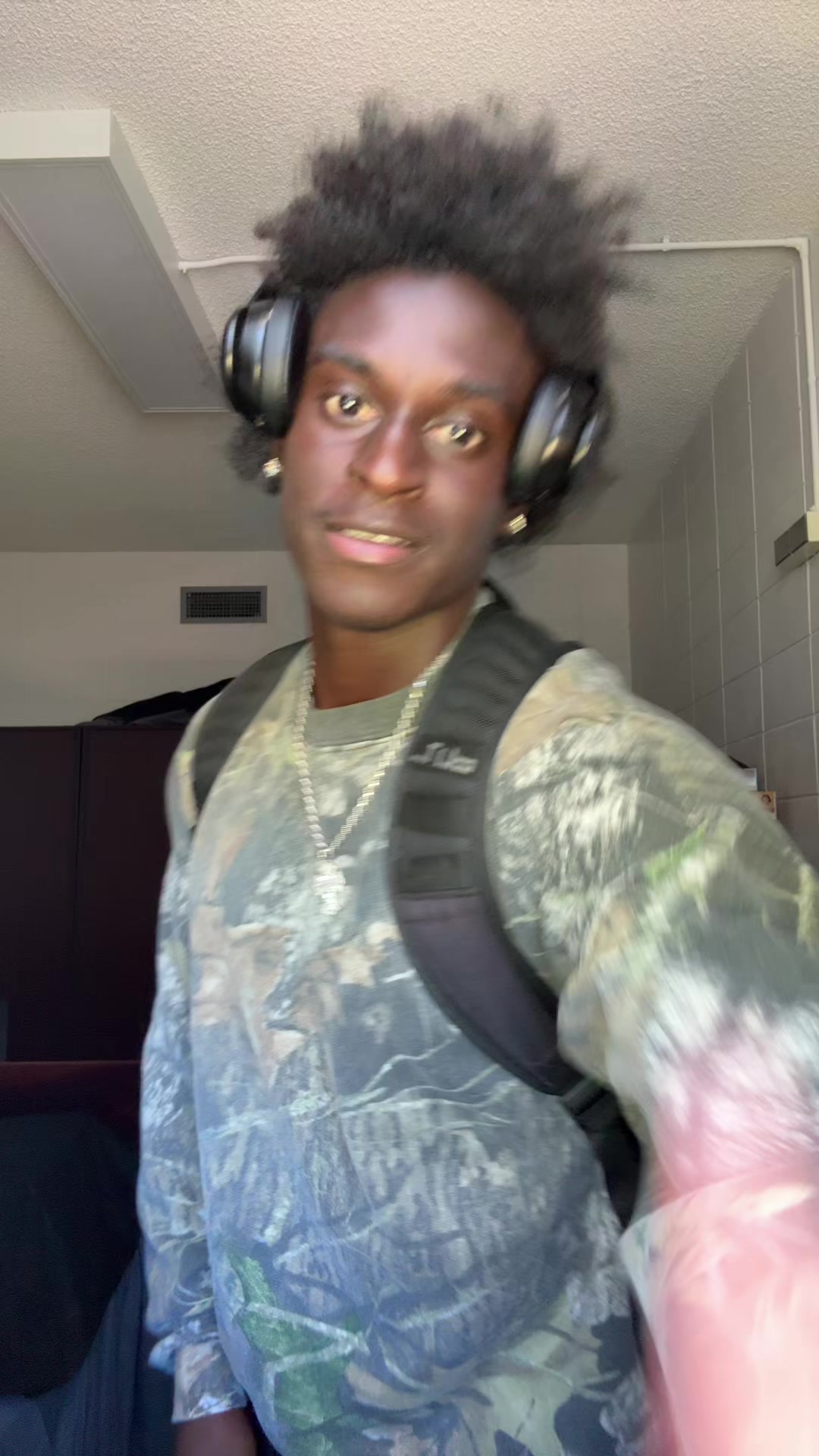 @userrrrrr0976321