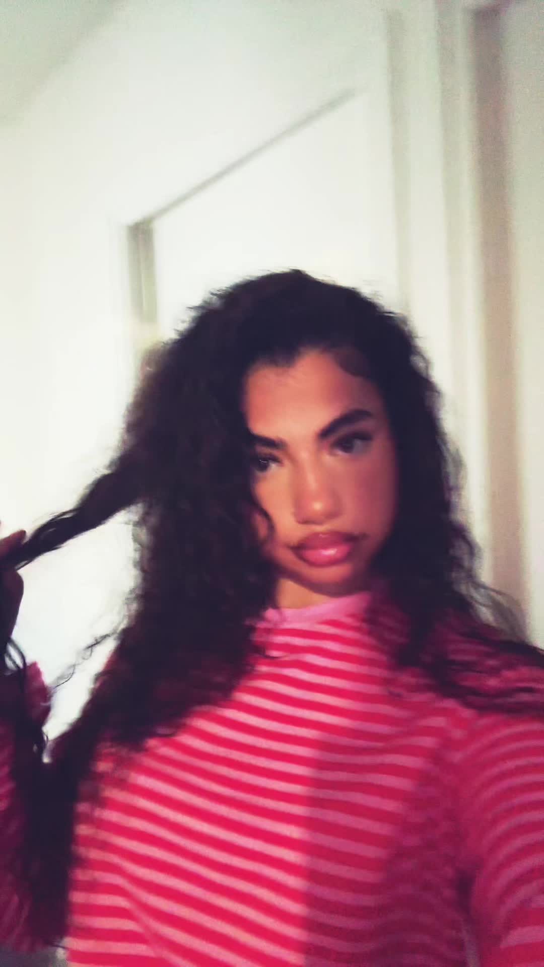 @khallyssia