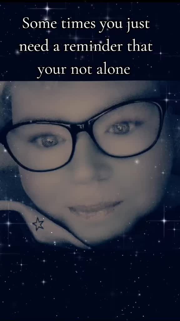 @Itsmedeedee