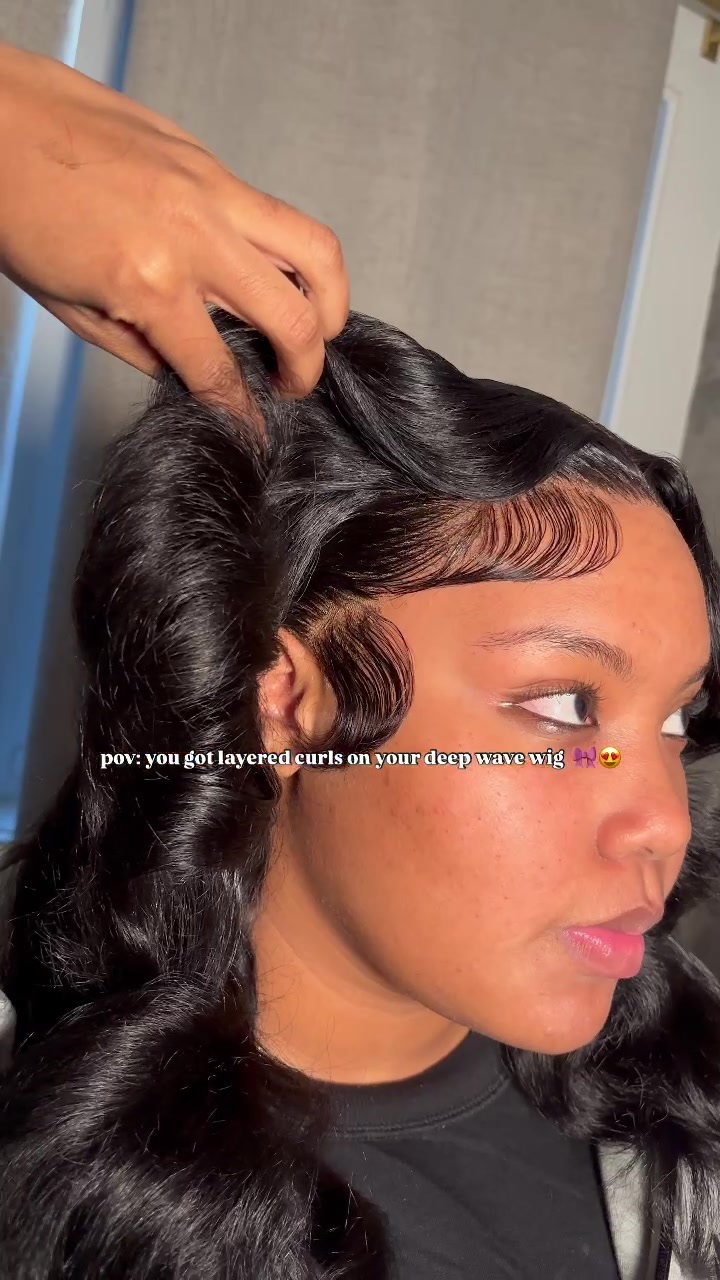 @CrownedByMari