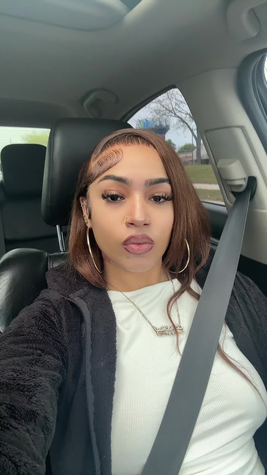@lili 🤘🏽