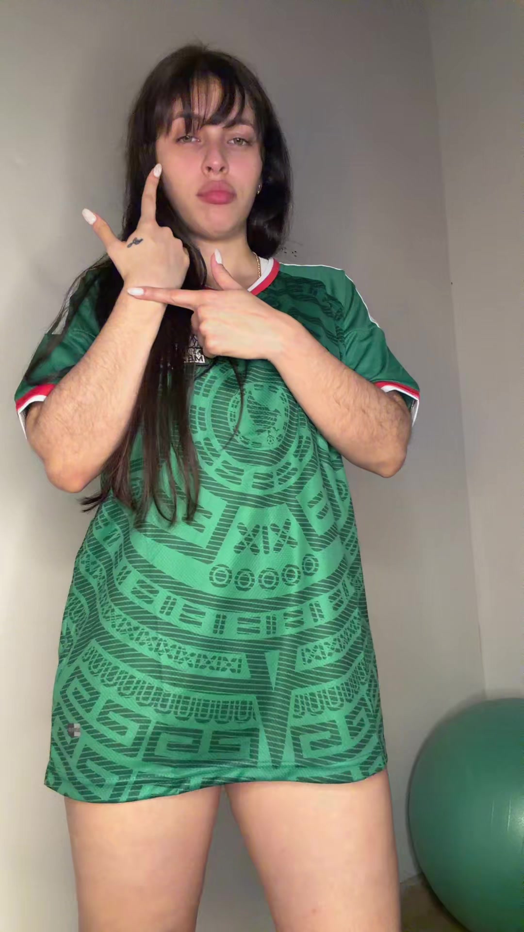 @Alejacamach1