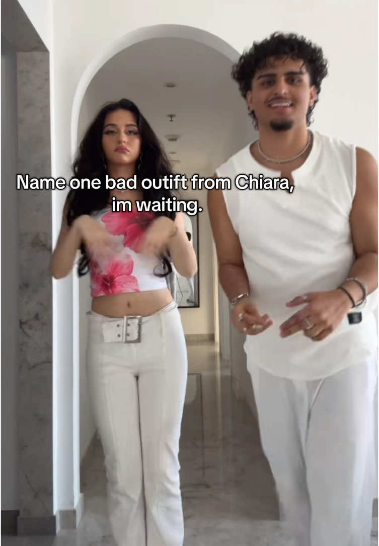 @𝐂𝐫𝐞𝐰𝐧𝐢𝐪𝐮𝐞 🫧