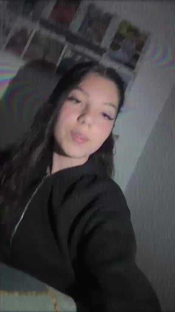 @_.izaaaa._