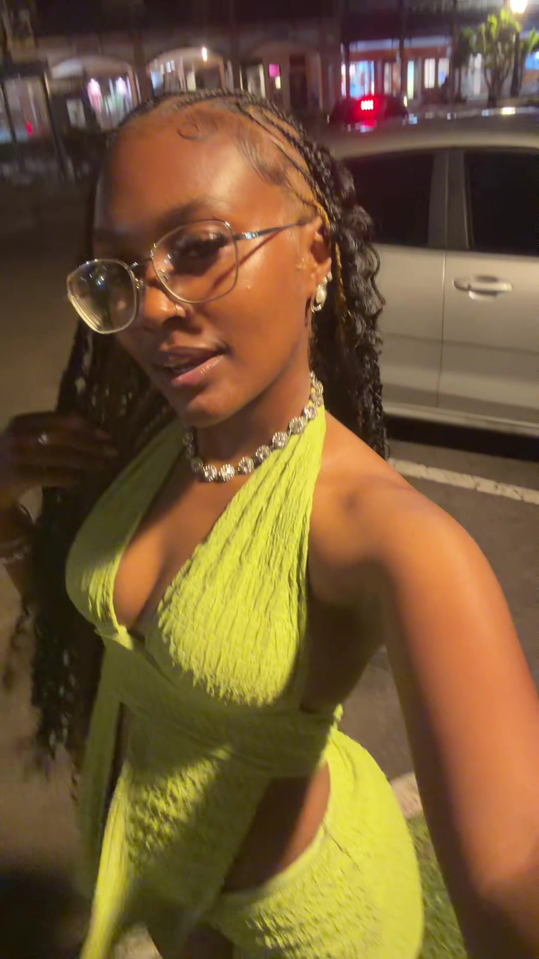 @Emizjae