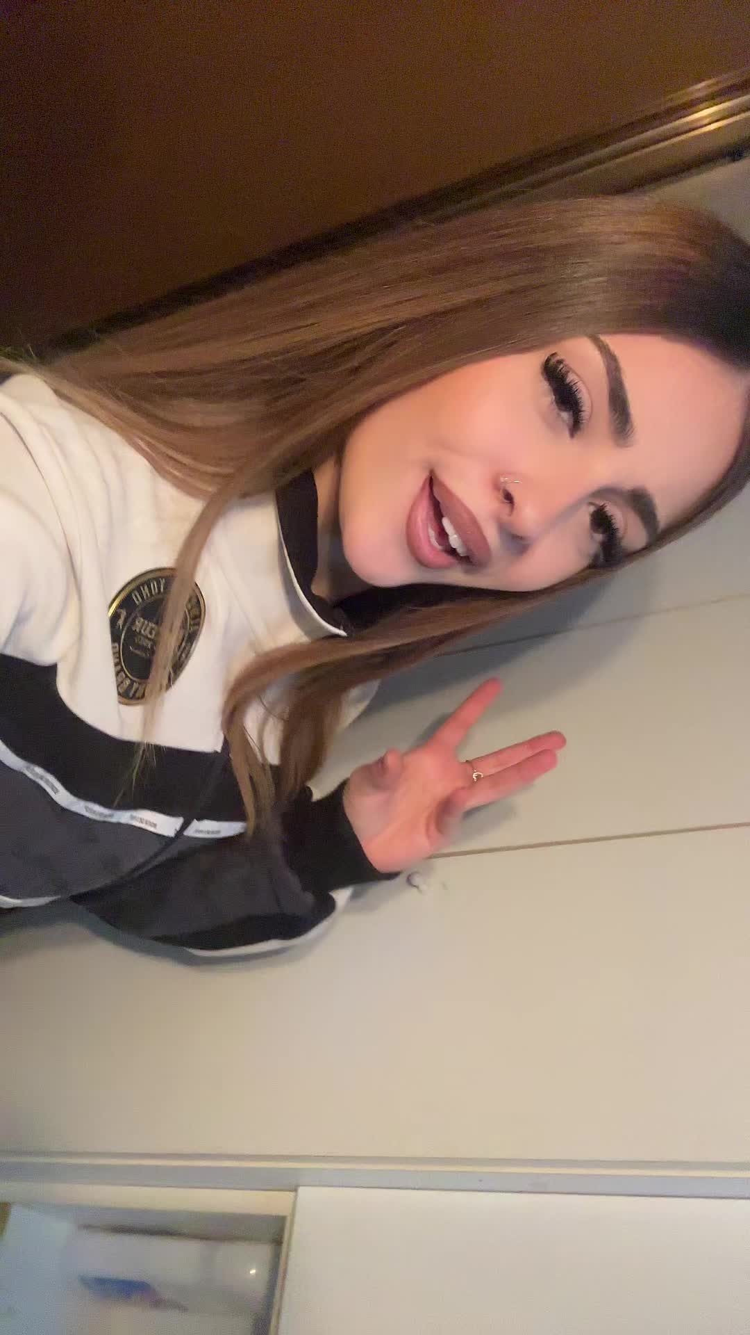 @👸🏻