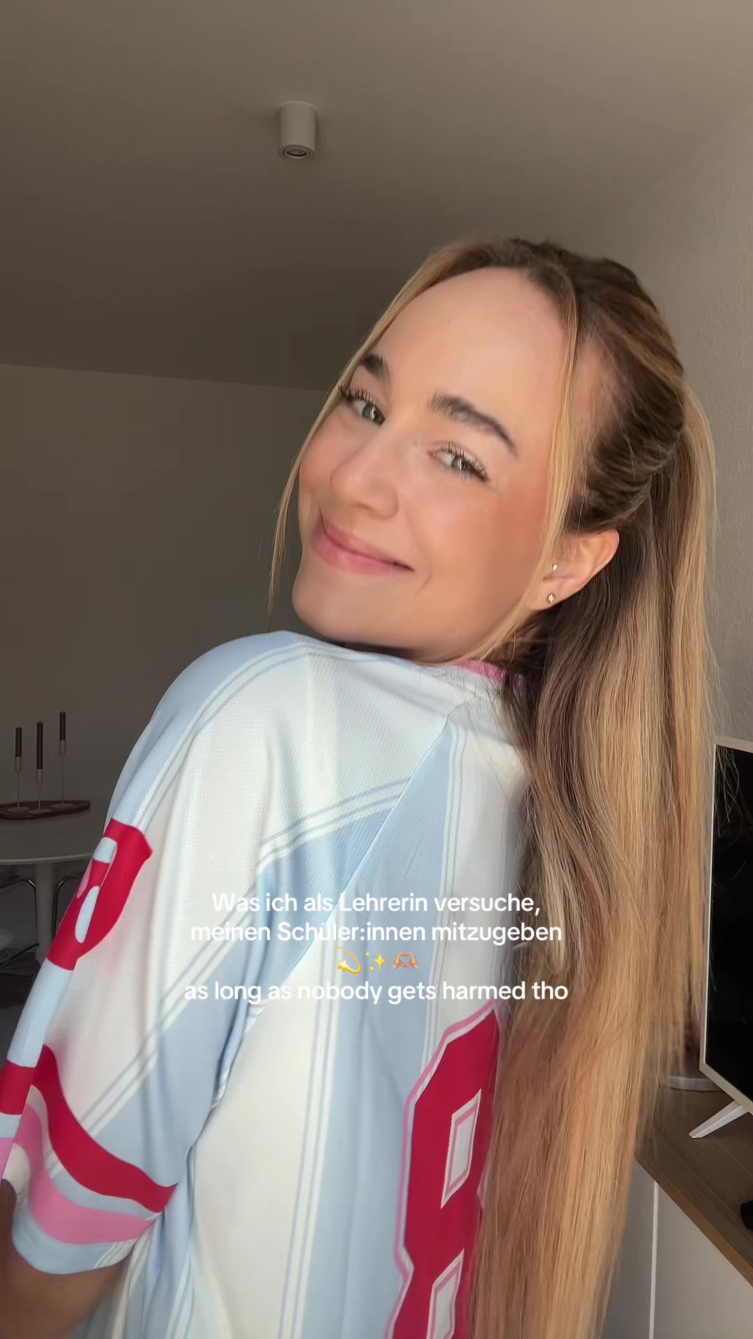 @itsannarahel