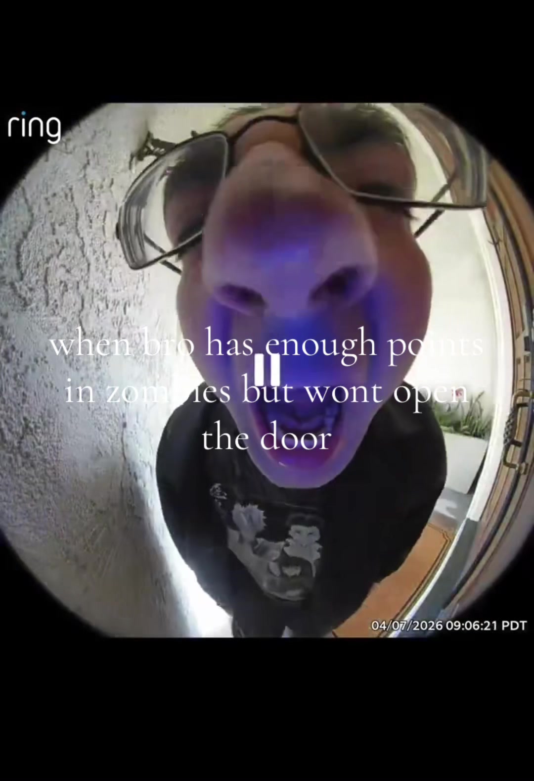 @2guyfartin