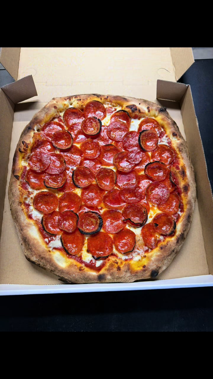 @MrMartinez_Pizza