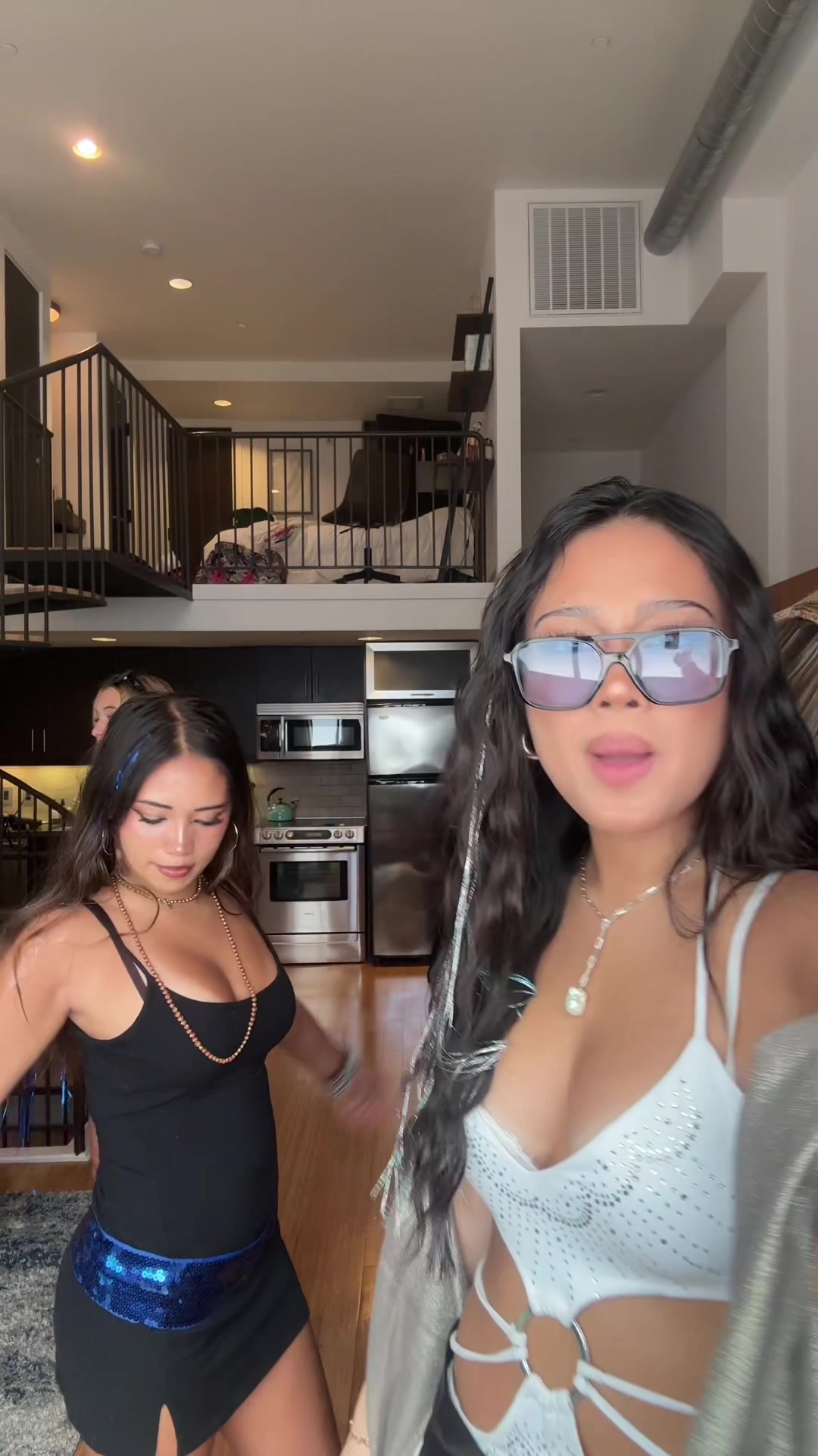 @Tina