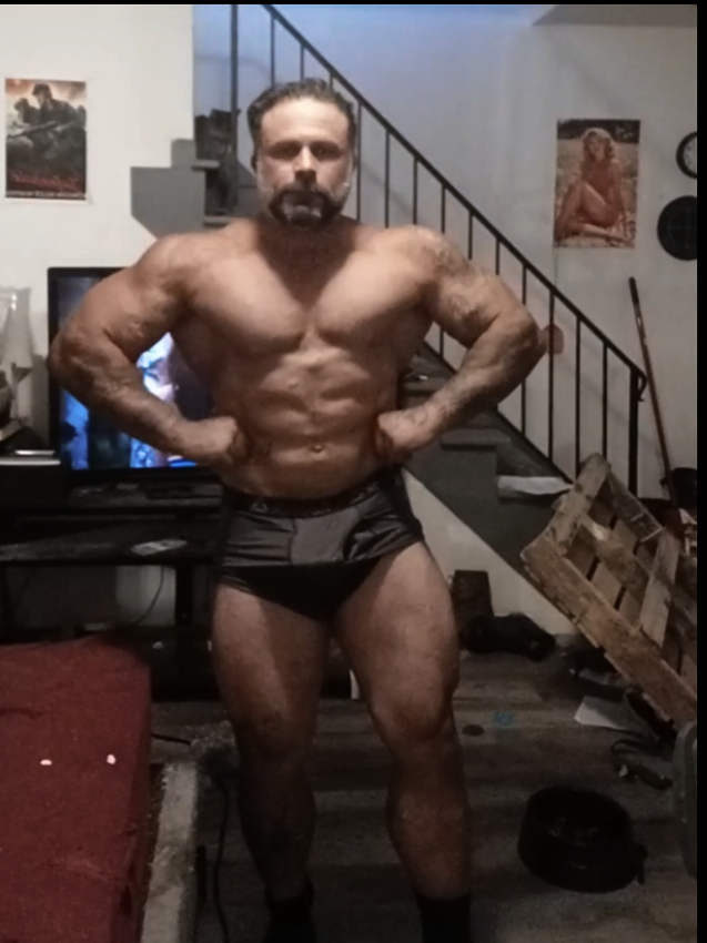 @Flesh_artist_1985