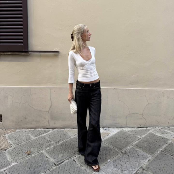 @Crisara
