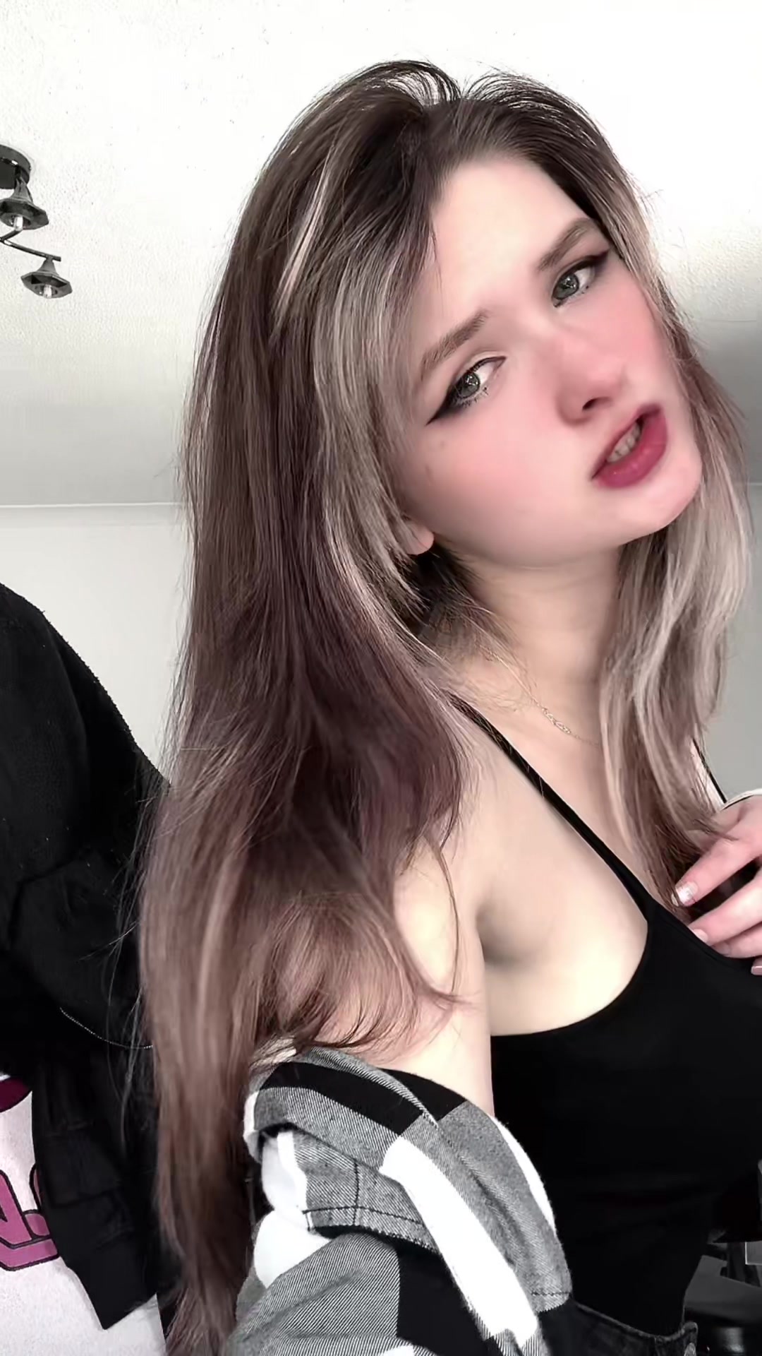 @Lily/liwynx