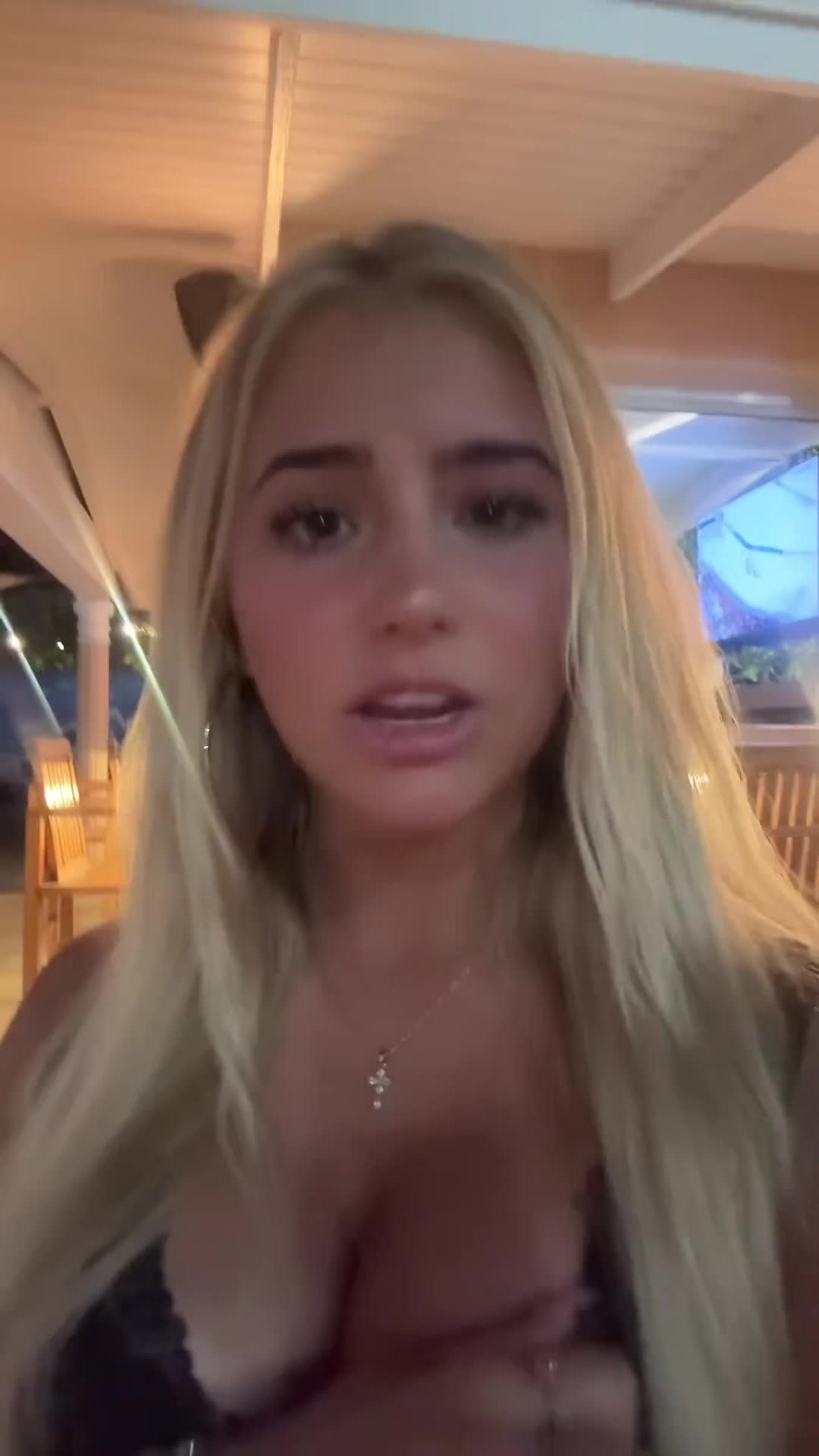 @Isabella