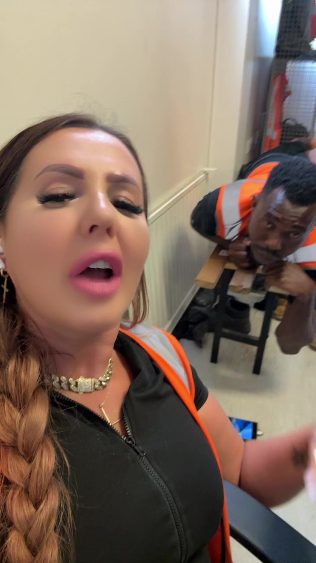 @Simona