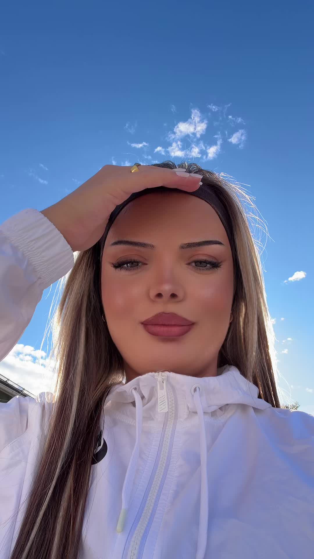 @bleonaaa