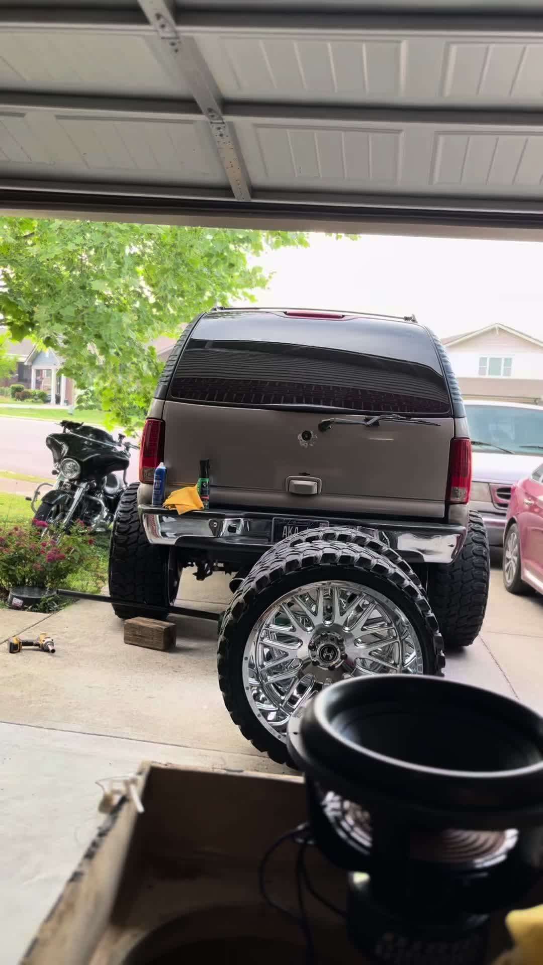 @LJ