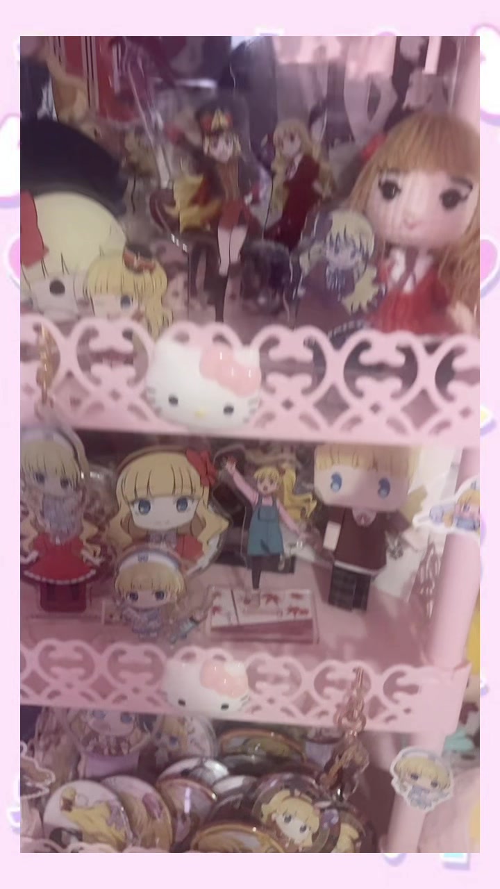 @ᨳ ‘ maddie .ᐟ / elise lover