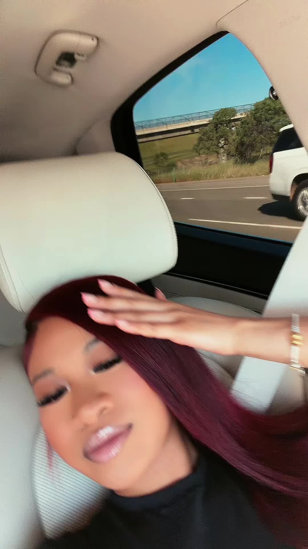 @LADY