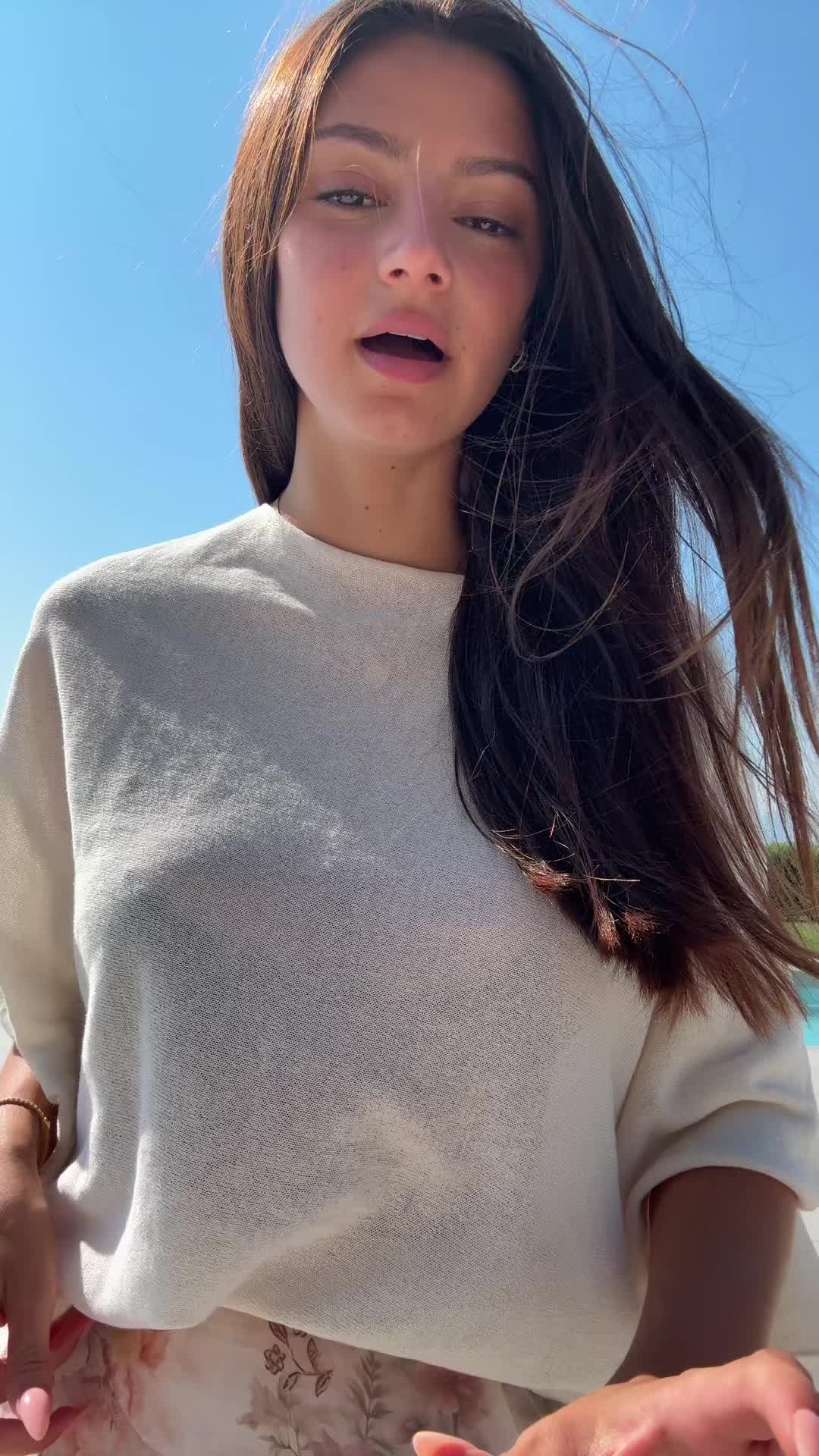@Layna