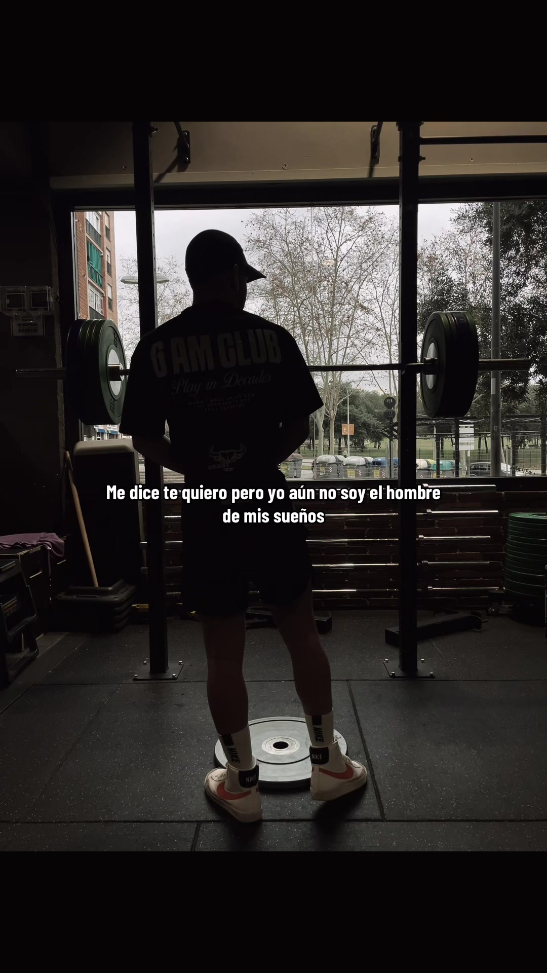 @𝐏