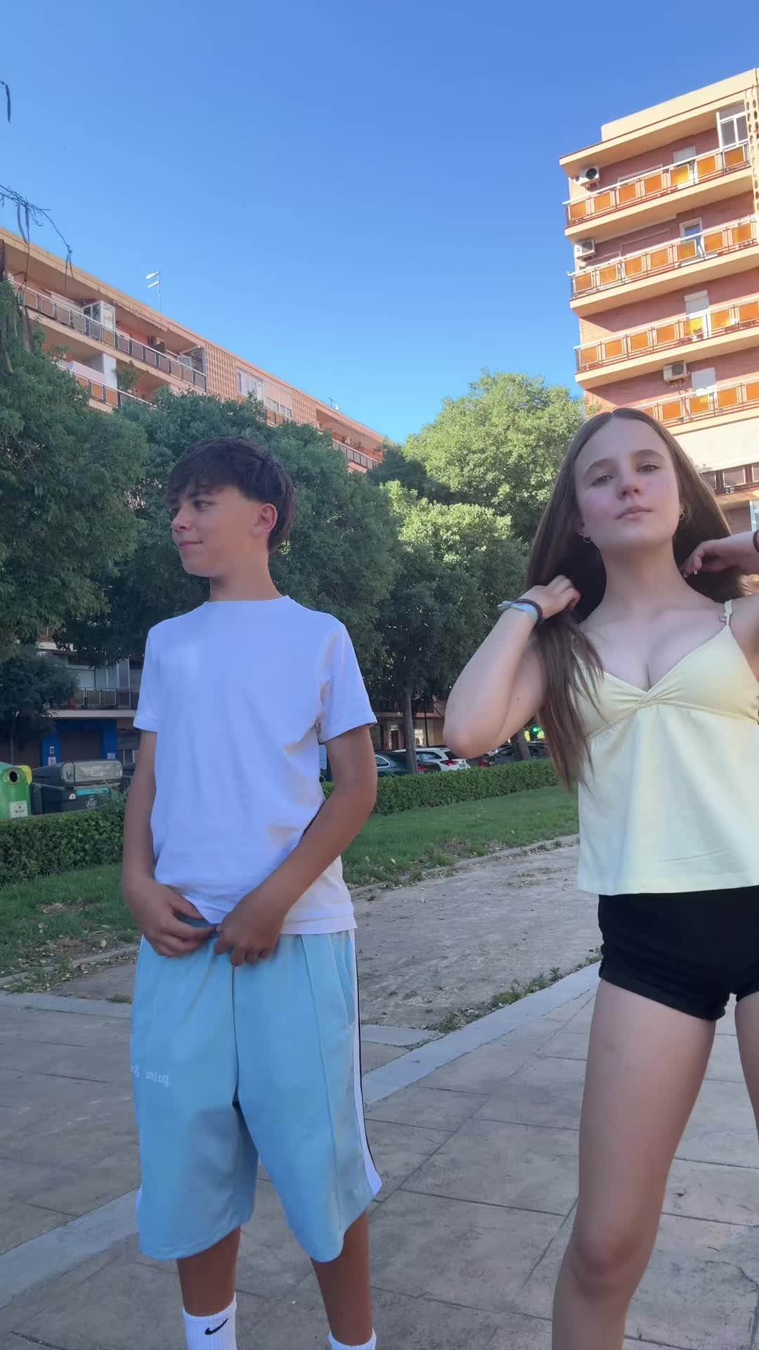 @𝟒𝟒𝟒