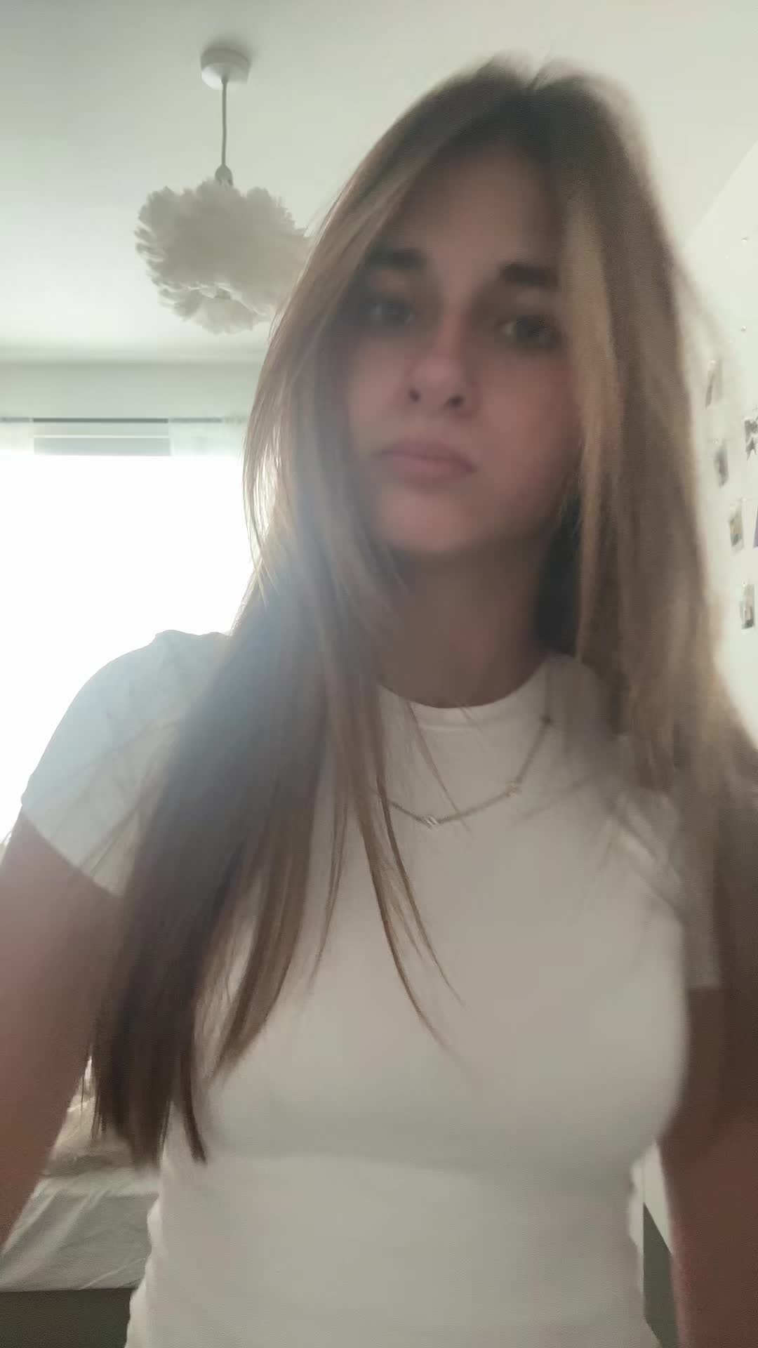 @𝐋𝐢𝐳𝐳𝐲💐