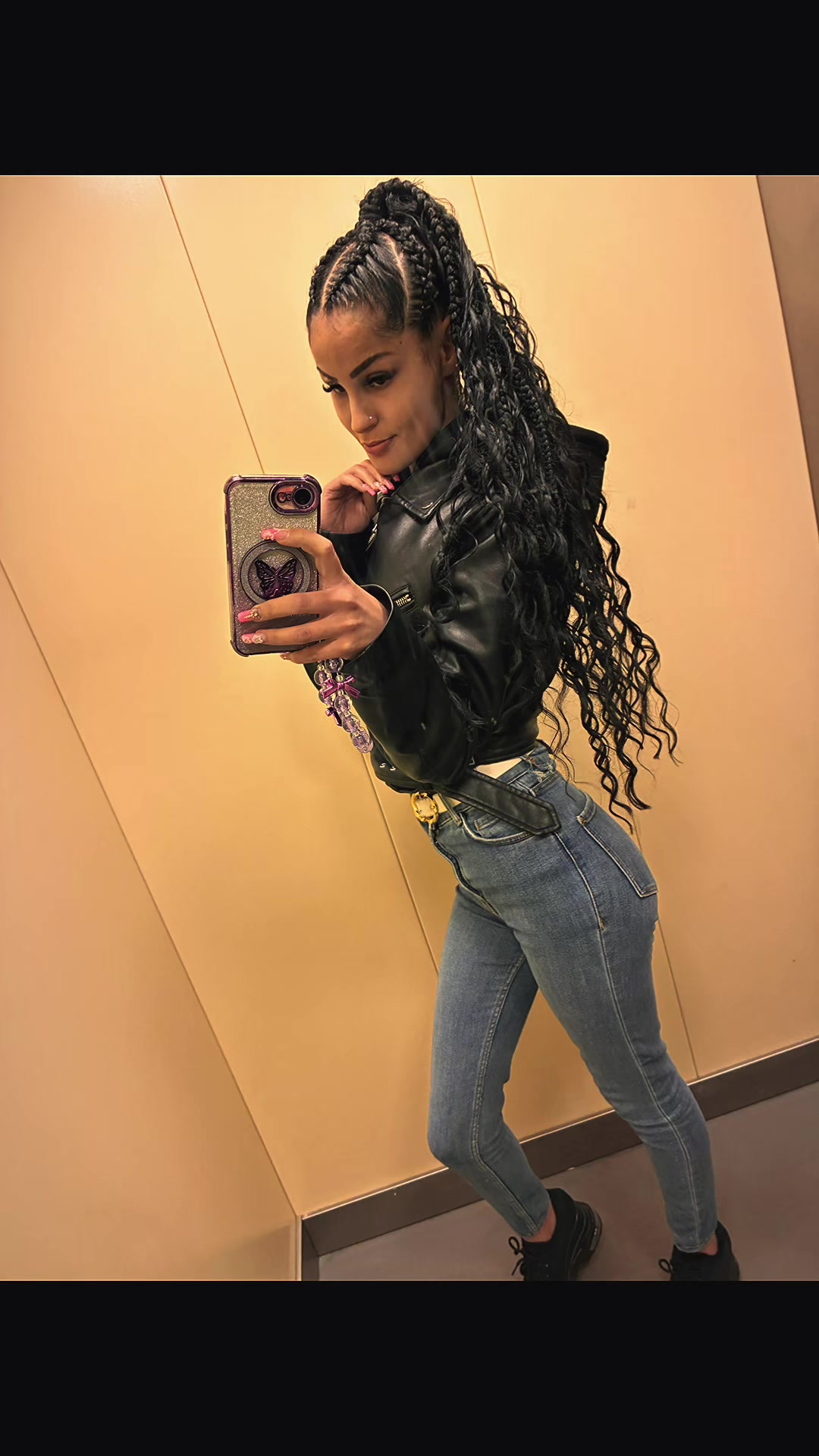 @🦋Lorena🦋