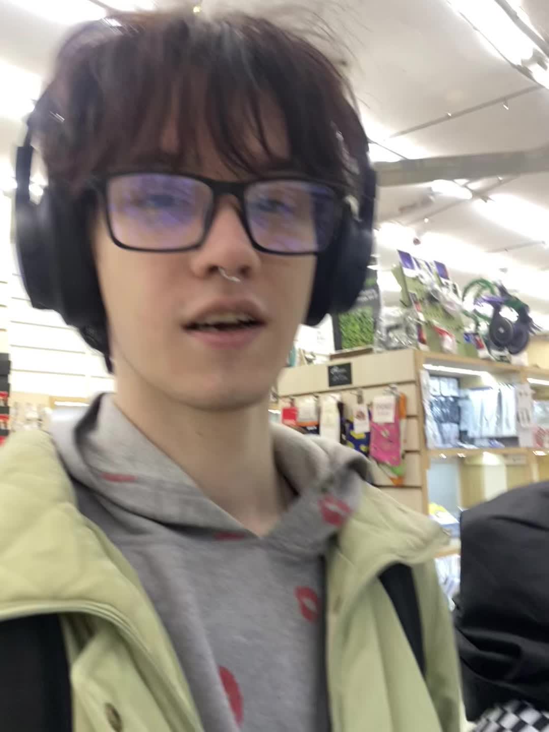 @leeldrocheel