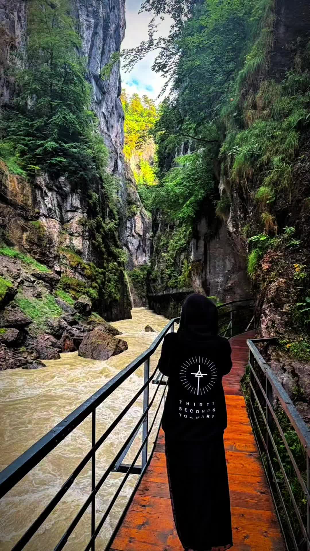 @Marika 🖤