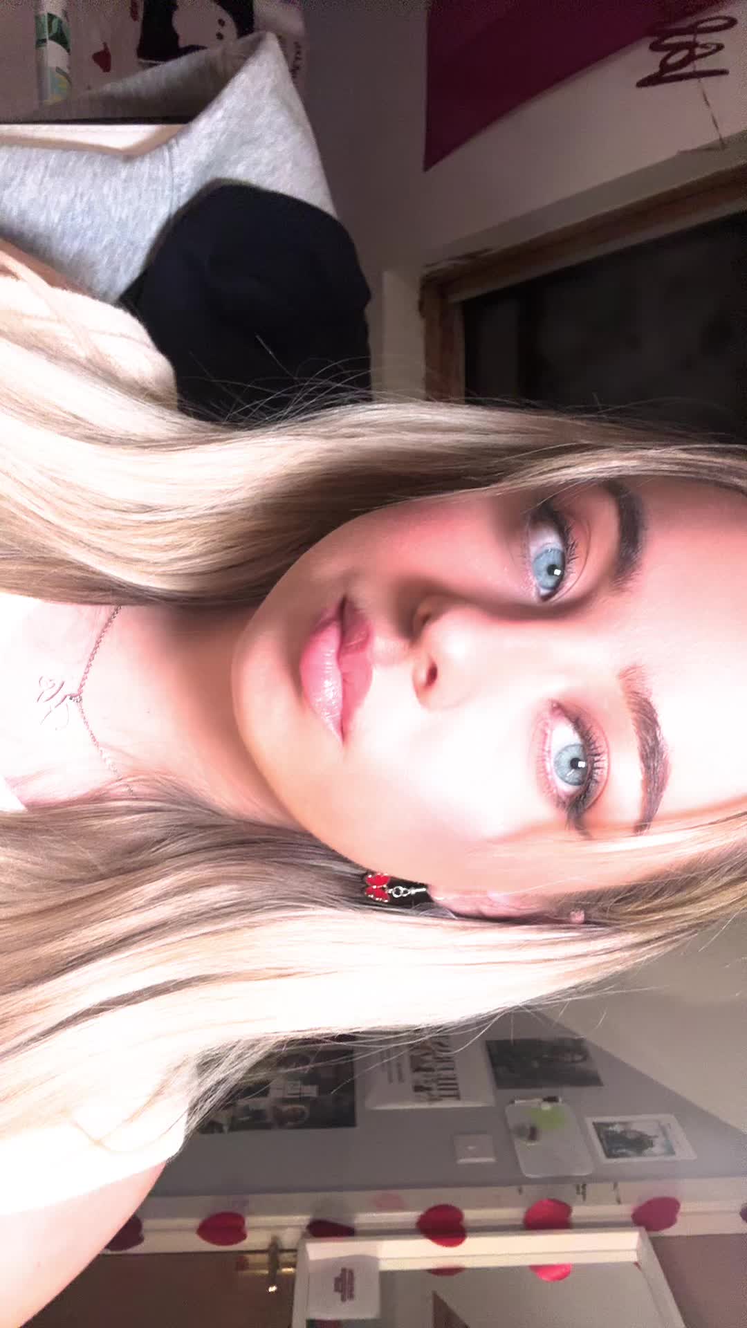 @ellie꩜