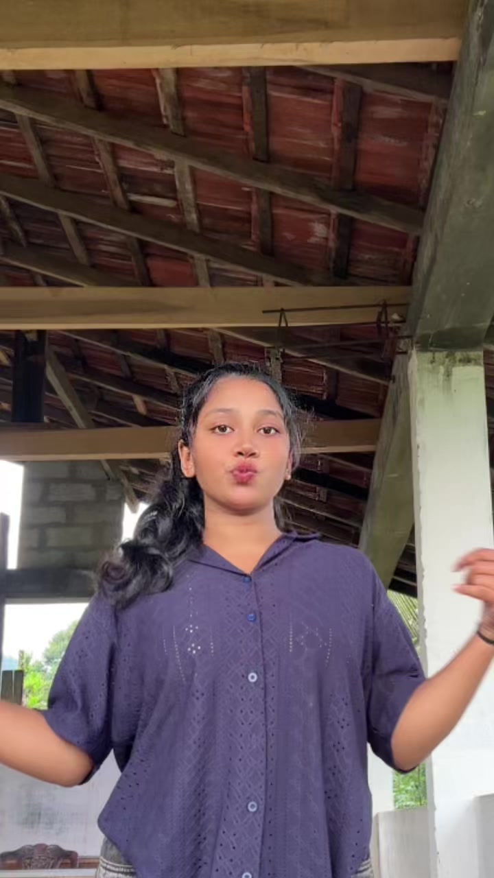 @ᥫ᭡ AYO_🧸💞 :)