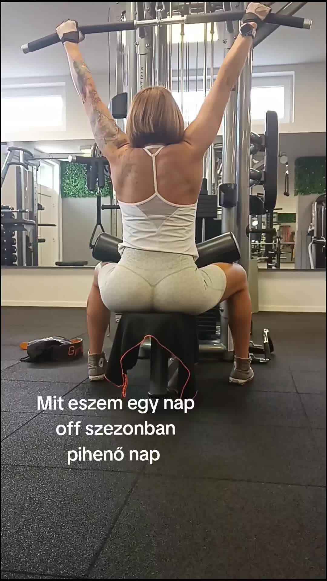 @Moncsi