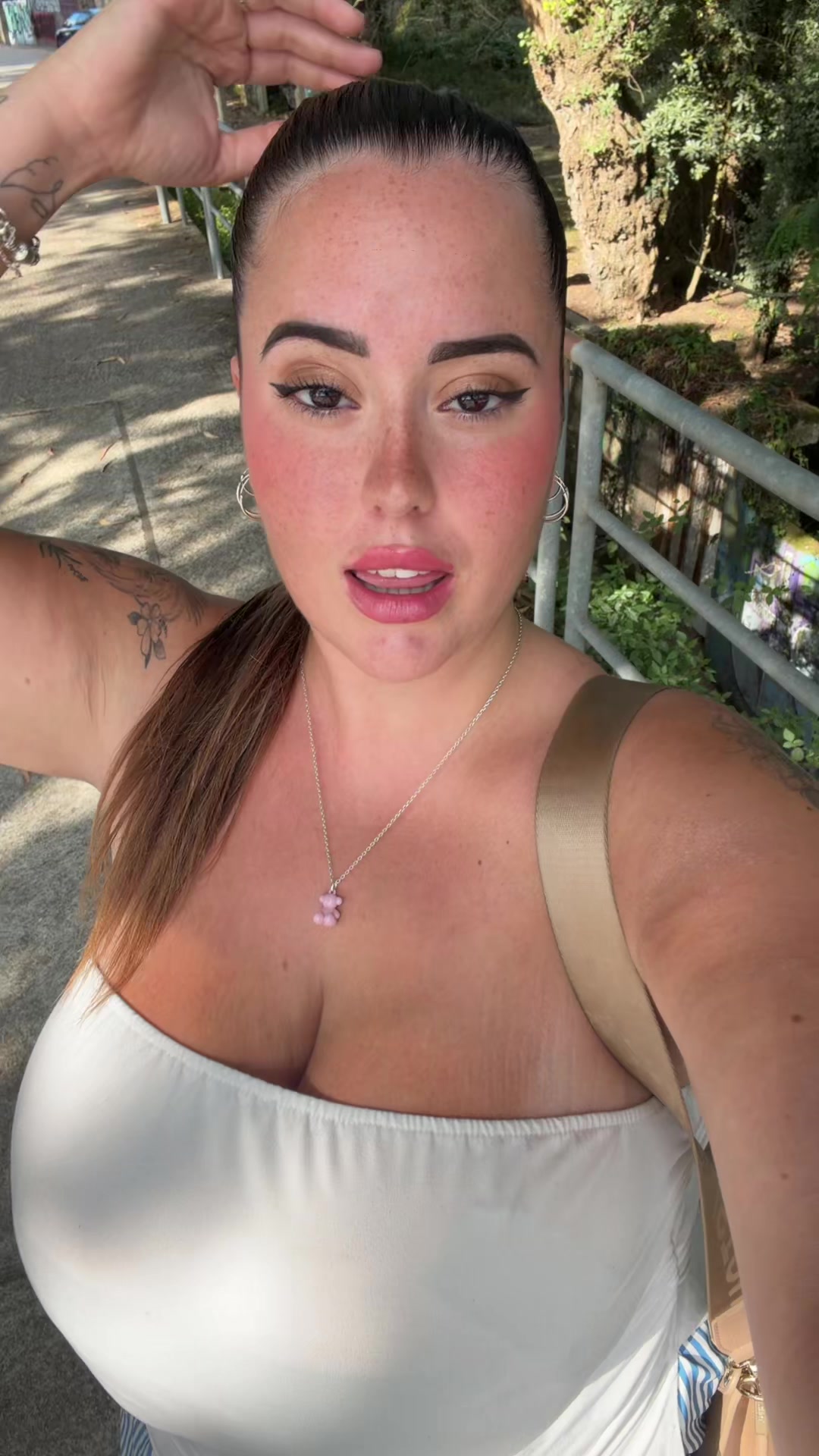 @anafonal