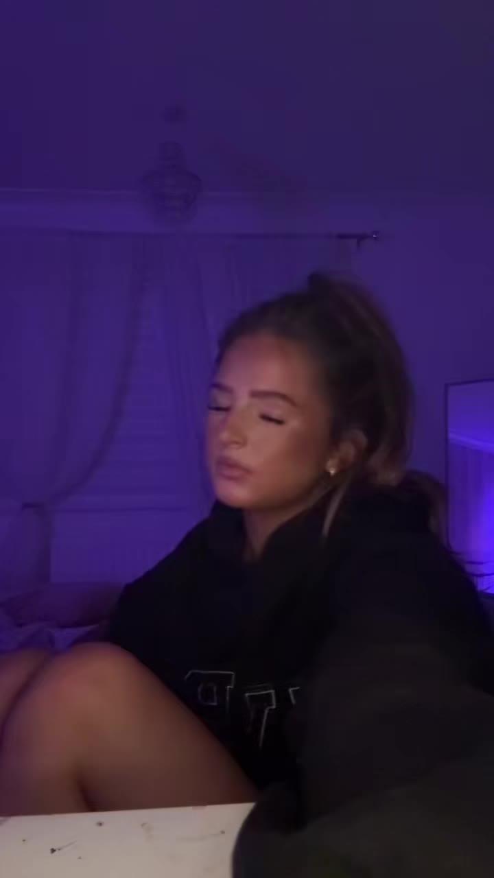 @laceysnotsopriv