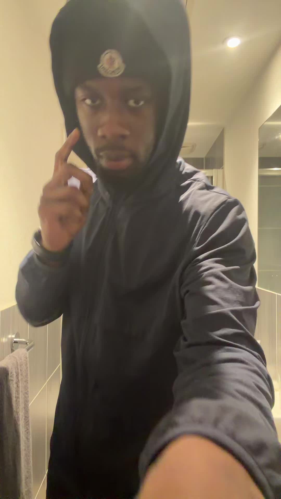 @manlikeap