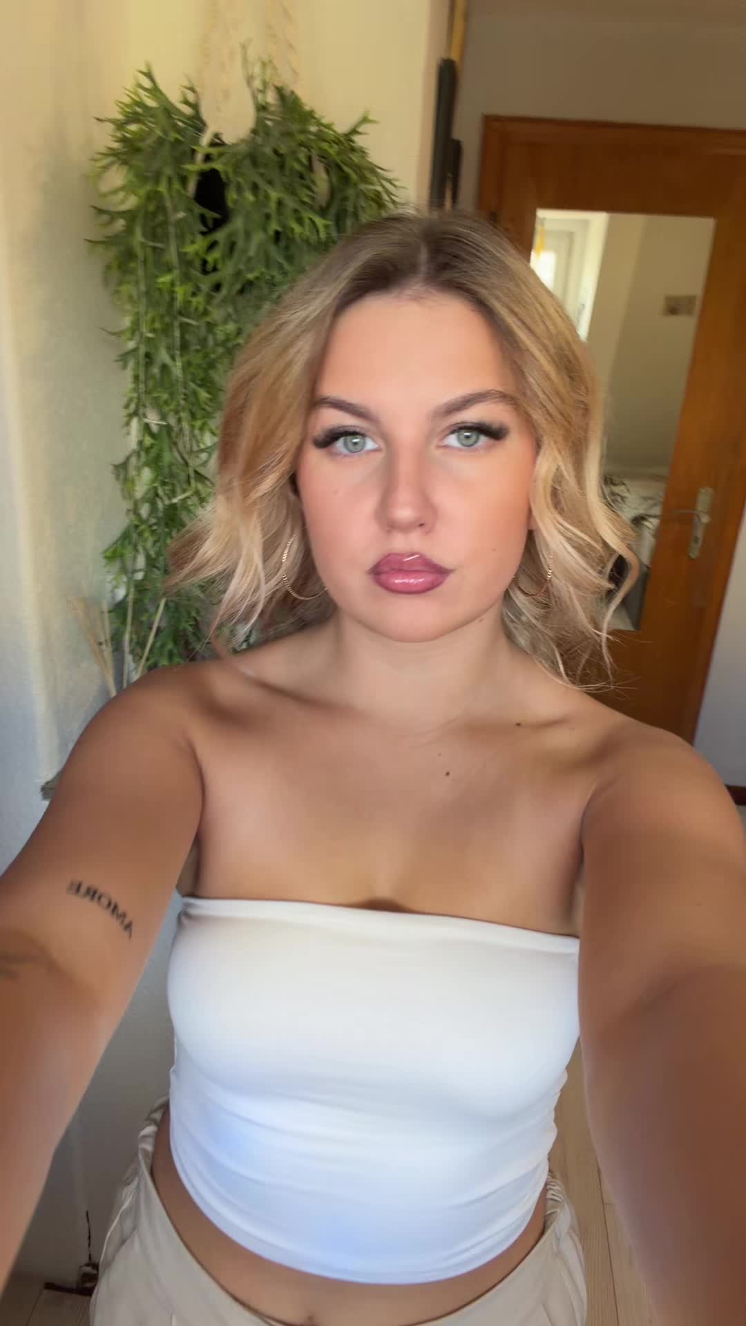 @lana_blns