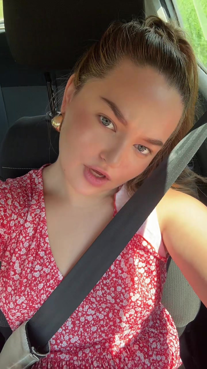 @Darya Tultava
