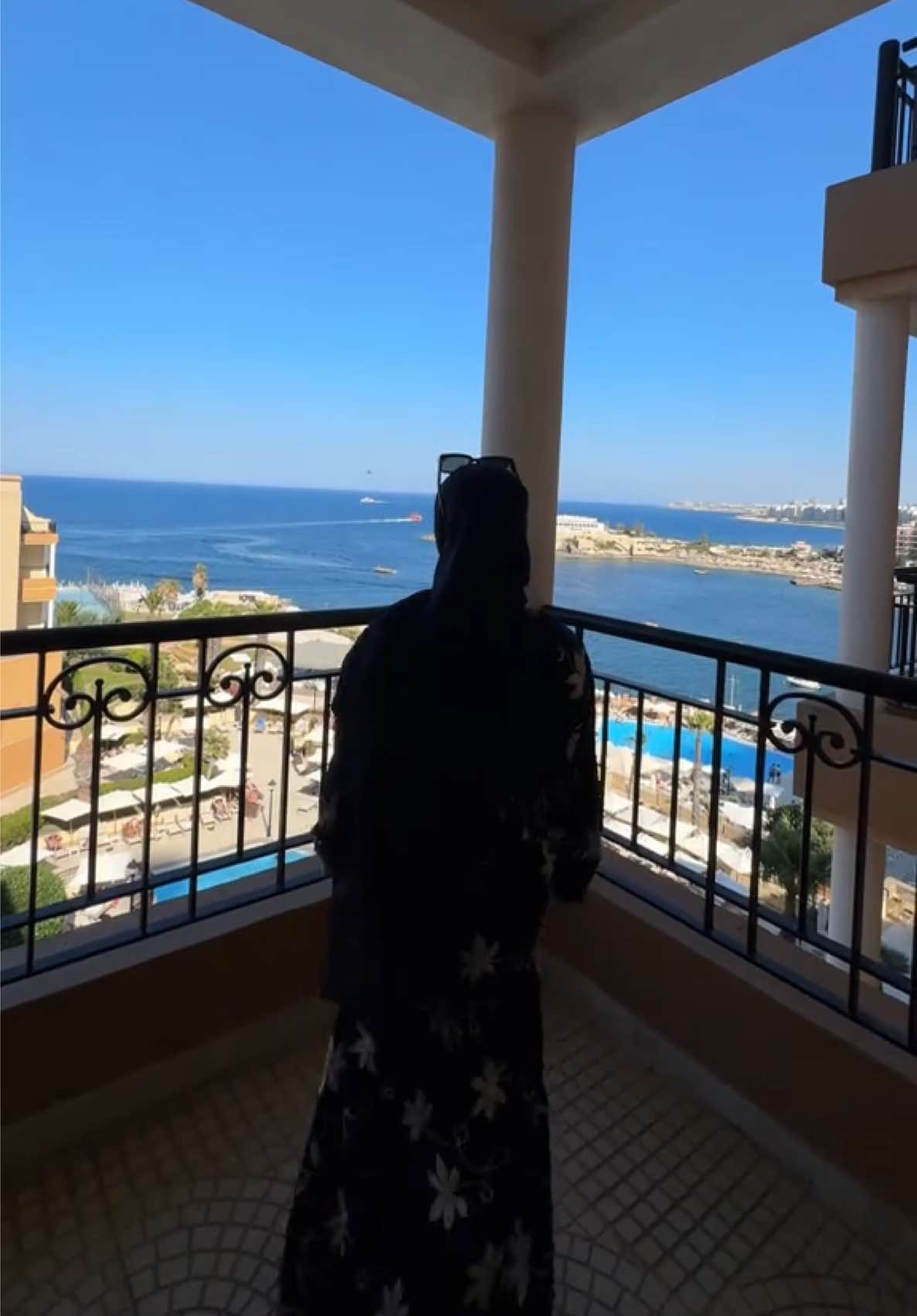 @shesaqualifiedteacher