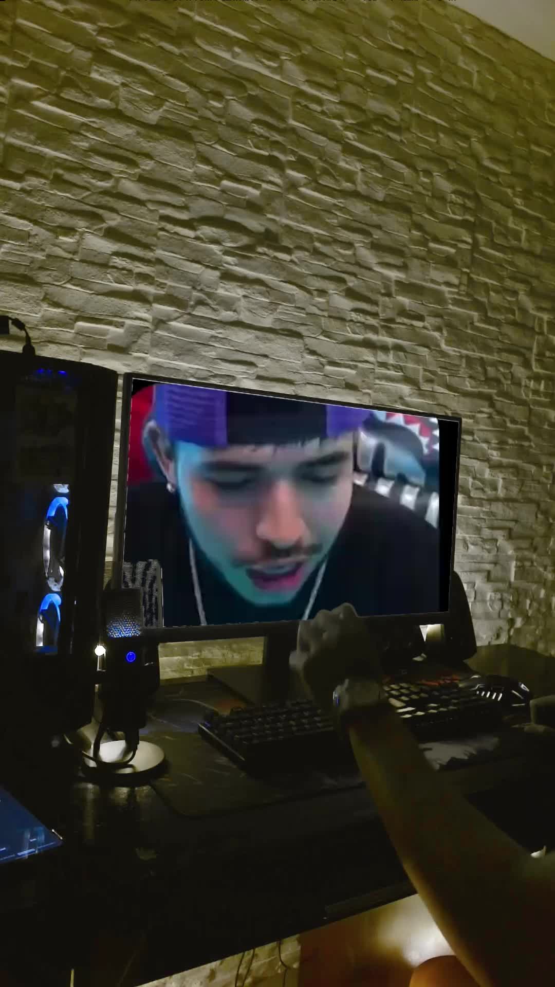 @soy_julian