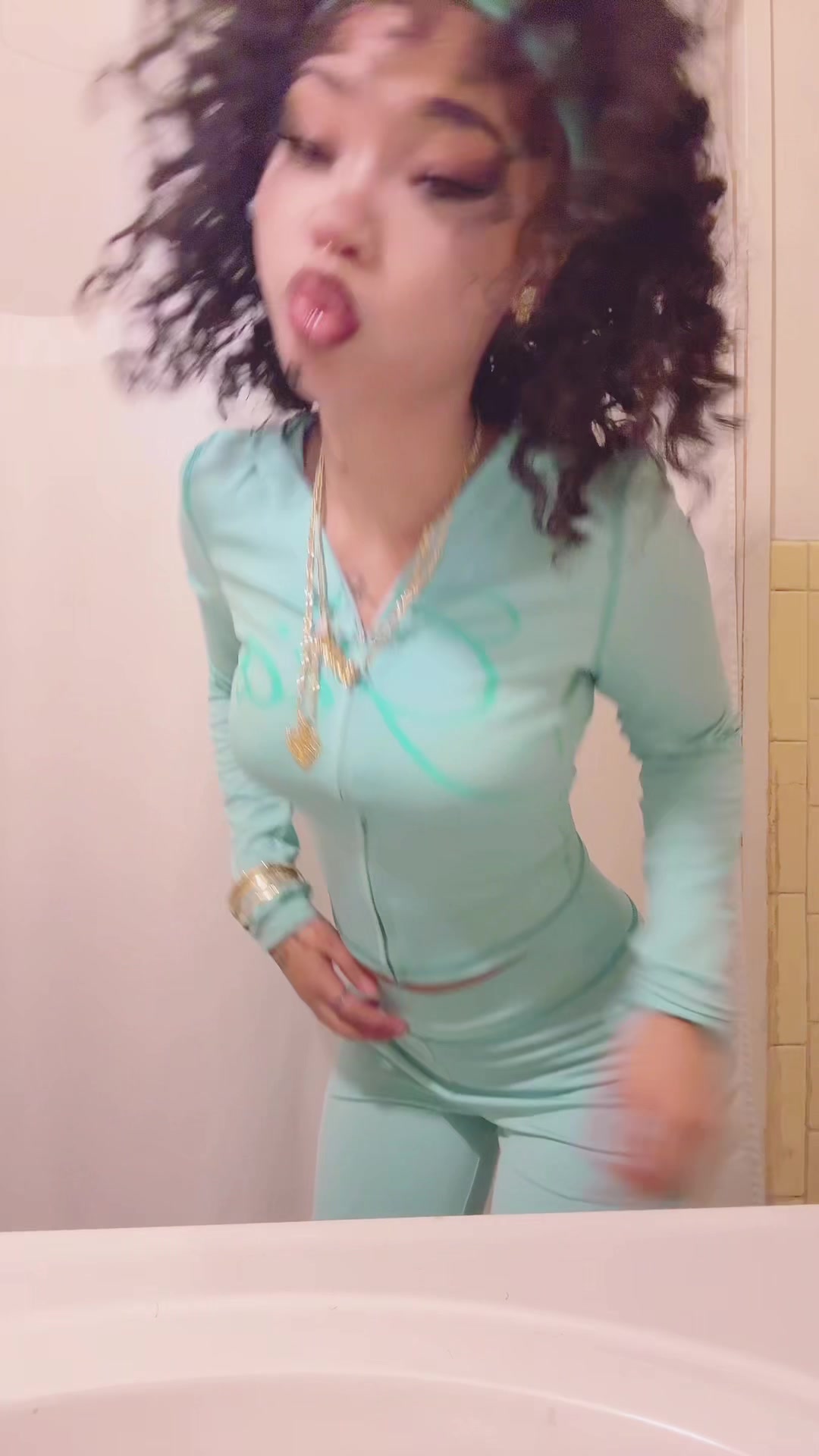@shaniya❤︎
