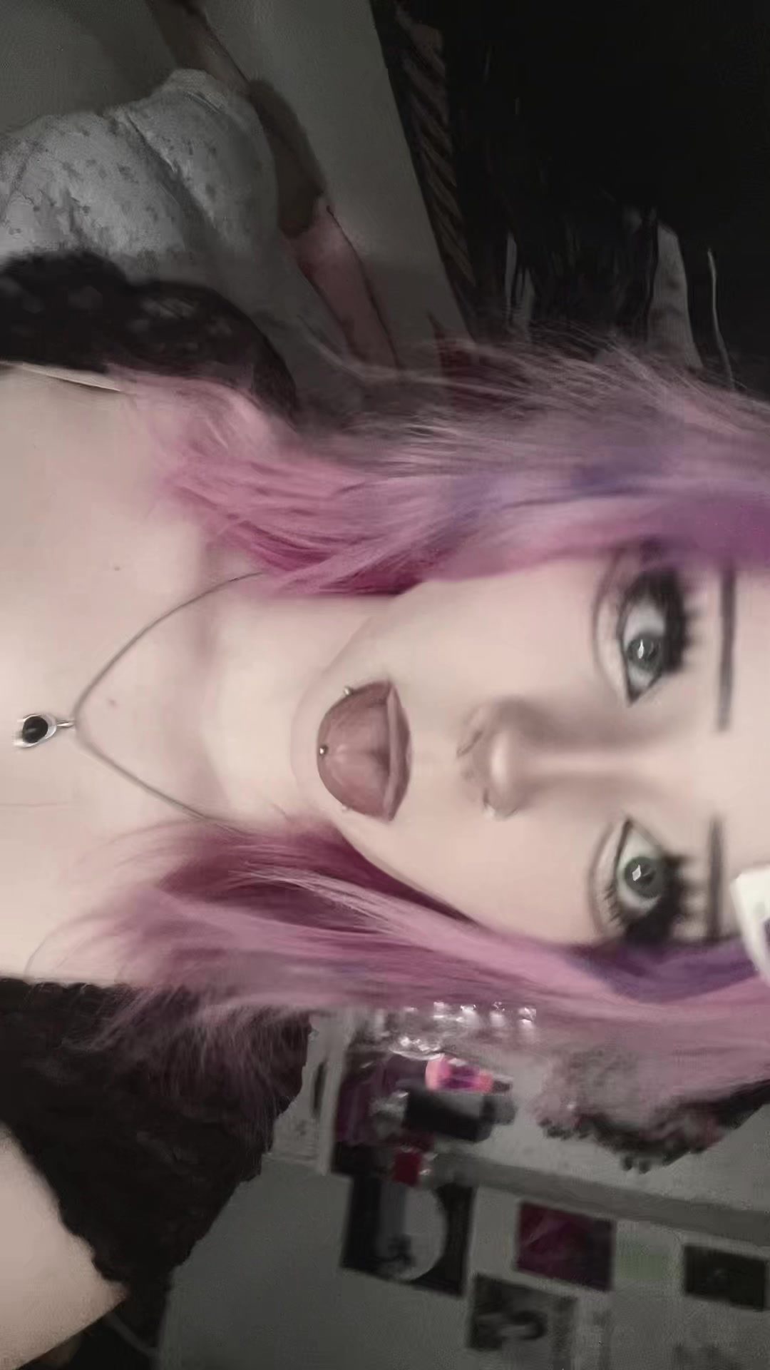 @Ursosmellie:<